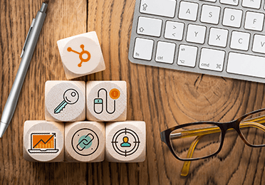 sales-hub-strategy-hubspot-logo-work-station
